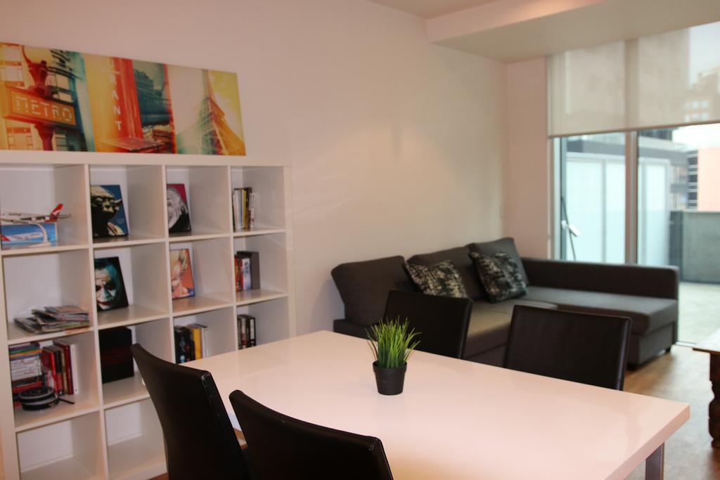Readyset Apartments At Liberty Мелбърн Екстериор снимка