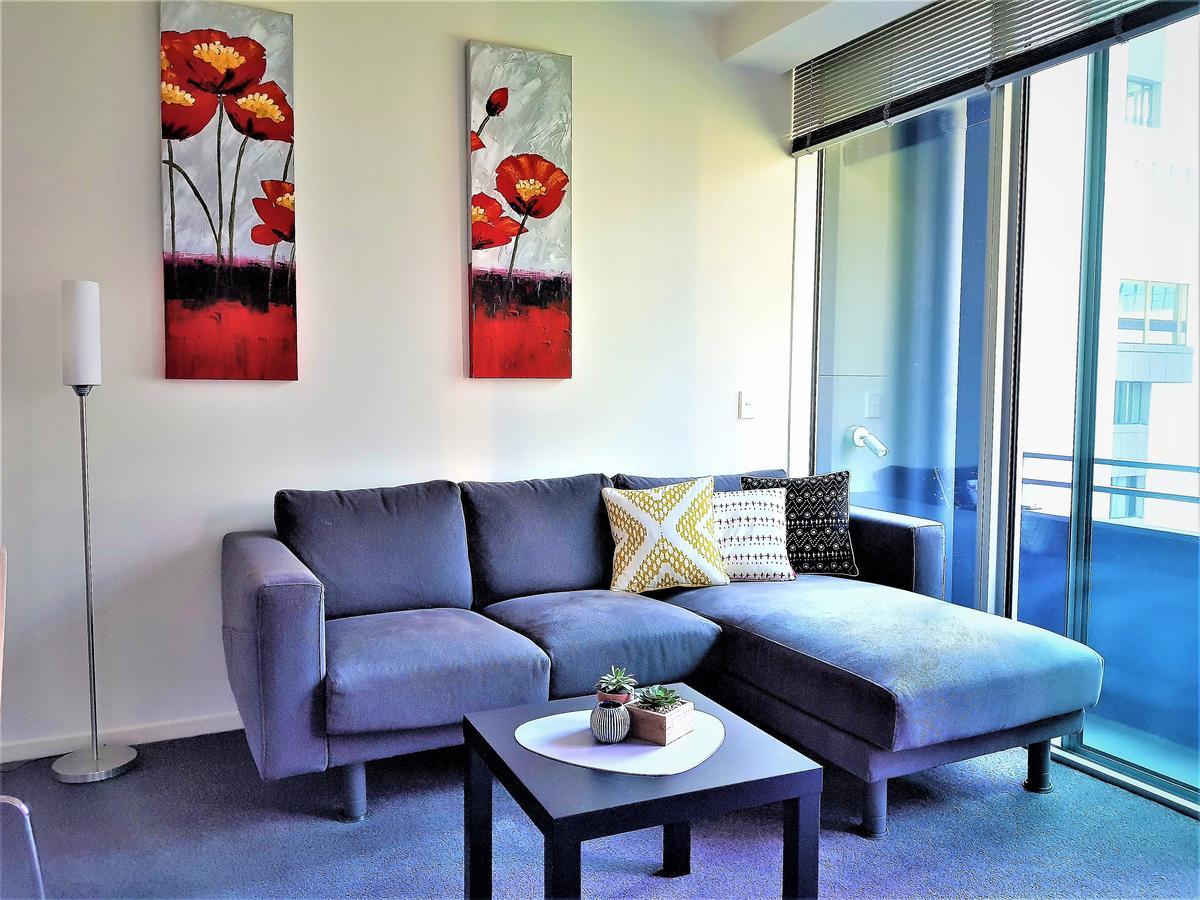 Readyset Apartments At Liberty Мелбърн Екстериор снимка