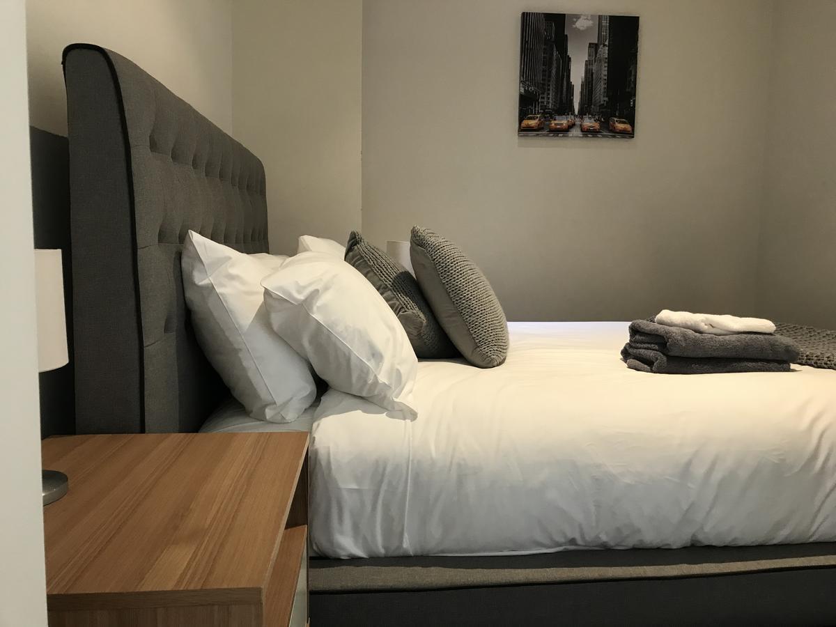 Readyset Apartments At Liberty Мелбърн Екстериор снимка