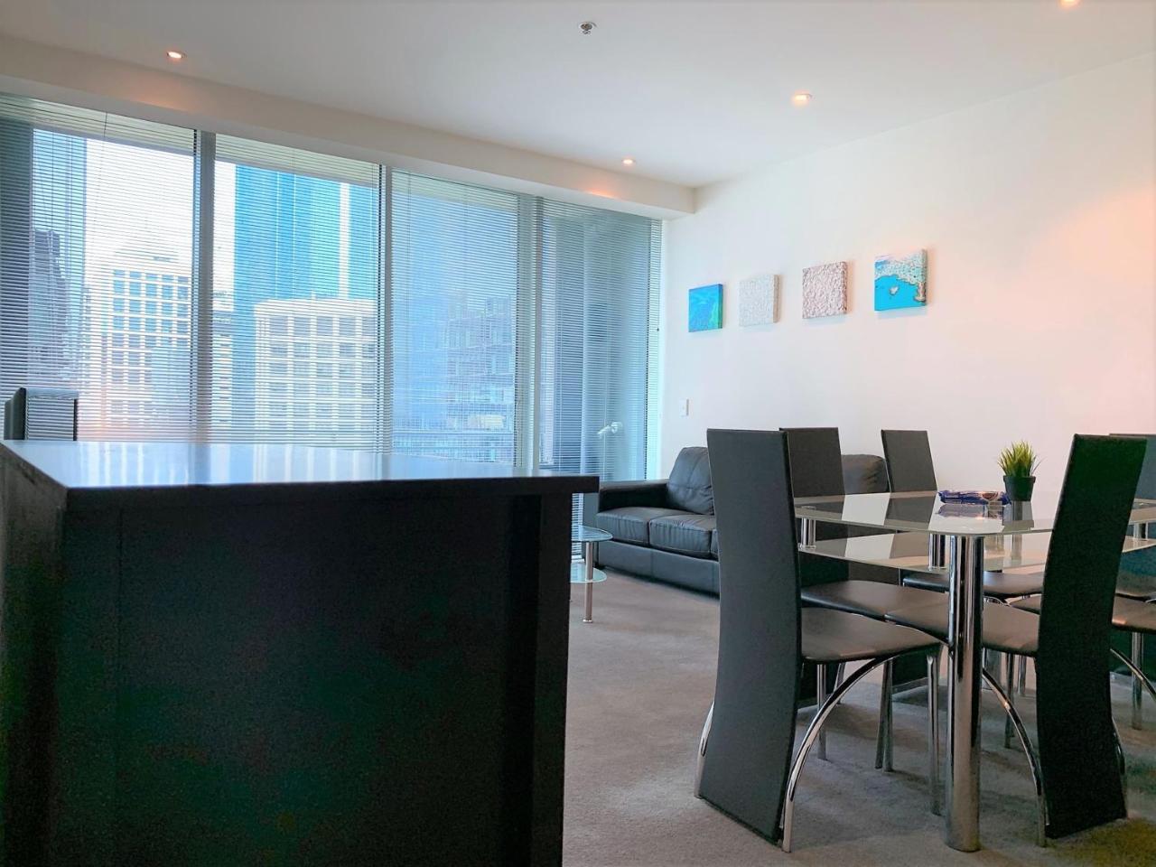 Readyset Apartments At Liberty Мелбърн Екстериор снимка