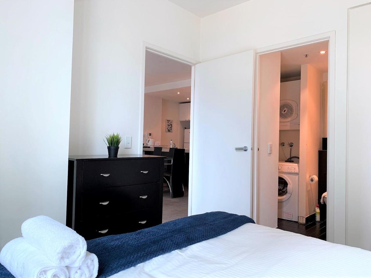 Readyset Apartments At Liberty Мелбърн Екстериор снимка